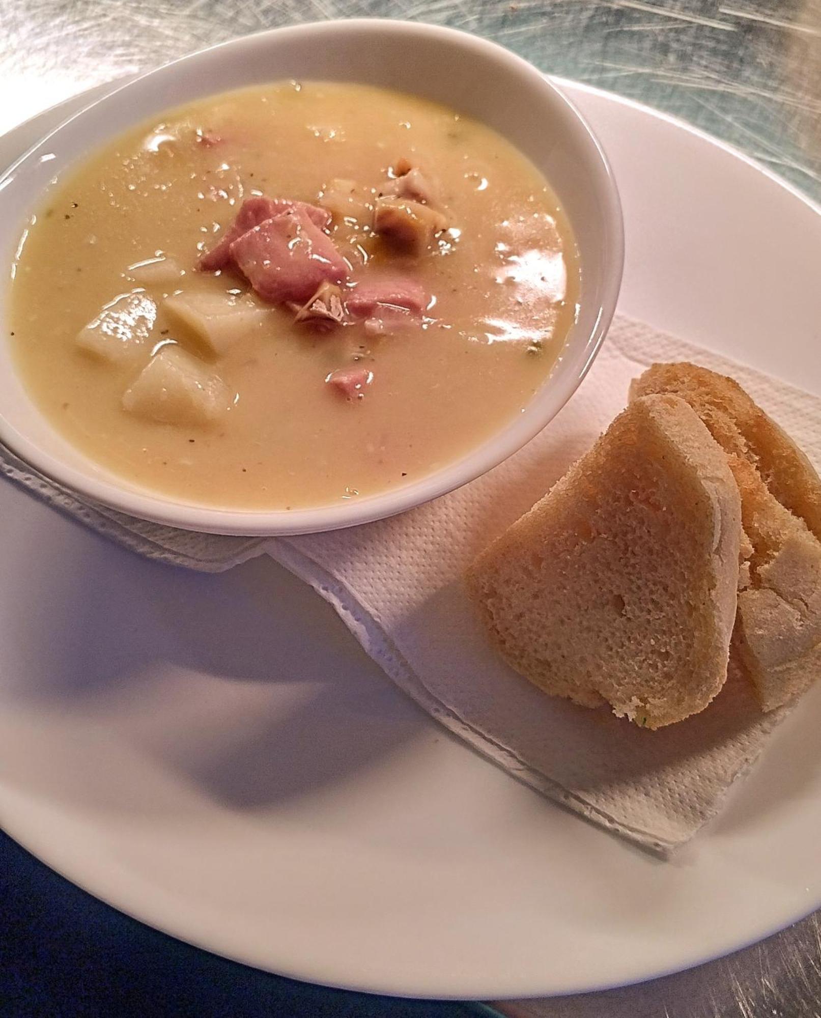 The Colonsay Hotel 3*